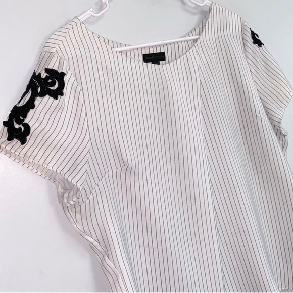 Worthington white with black pin strips blouse -  XL - Picture 4 of 7